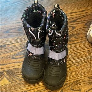 3M Thinsulate Black and Purple Kids Boots